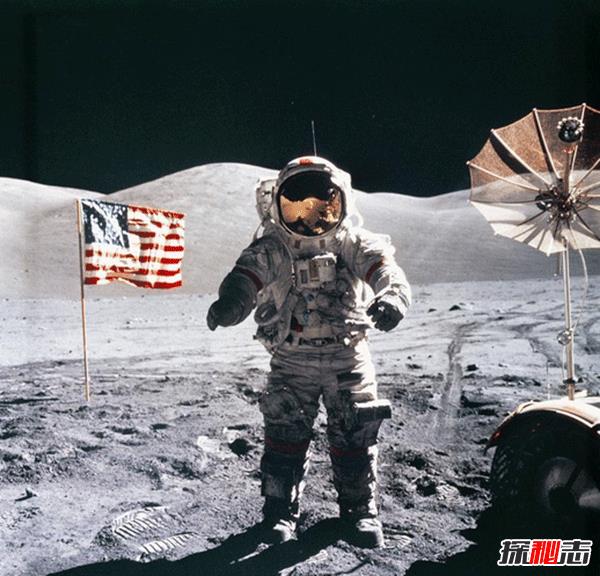 中国玉兔证明美国登月是假的,美国国旗都不见了